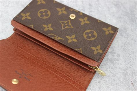 porte-monnaie louis vuitton femme|Louis Vuitton wallet wristlet.